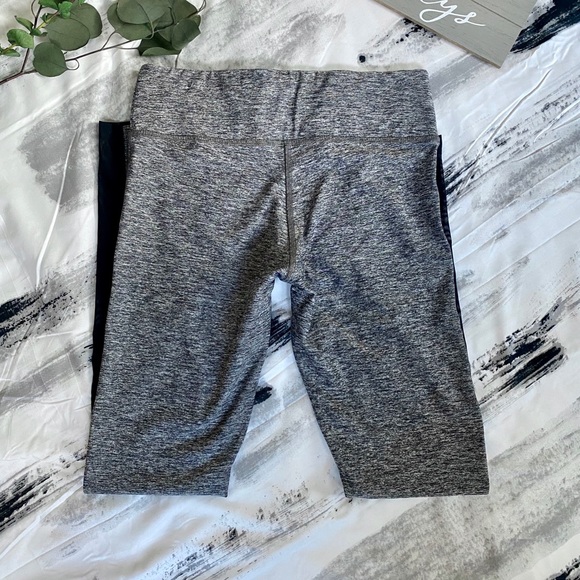 VS Pink Ultimate Leggings w/ Mesh - Picture 5 of 8